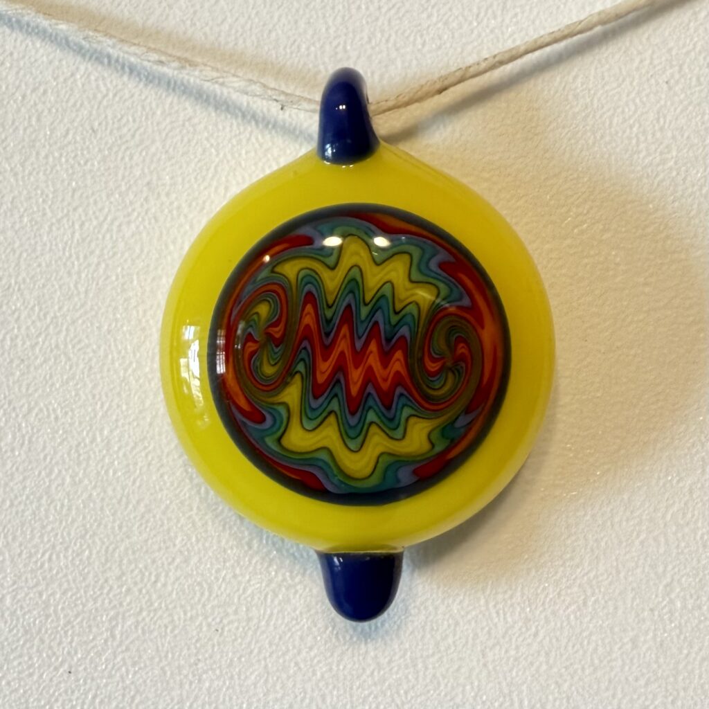 Wig Wag Pendant Yellow w/ Red and Blue